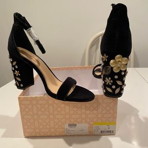 Never worn Badgley Mischka embellished heels size 9